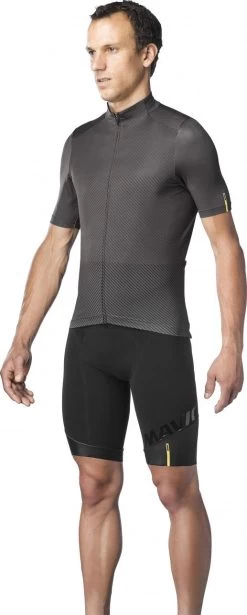 Mavic Cosmic Graphic Short Sleeve Jersey Raven / Gray -Mavic Bike Deals Store 14809075e53f7862e32b4.11962325
