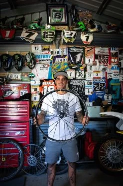 Mavic Deemax Pro 27.5 '' Front Wheel | Boost 15x110mm | Sam Hill Limited Edition 7 Mavic Deemax Pro 27.5 '' Front Wheel | Boost 15x110mm | Sam Hill Limited Edition -Mavic Bike Deals Store 14809645e908d9b8a7eb9.14565836